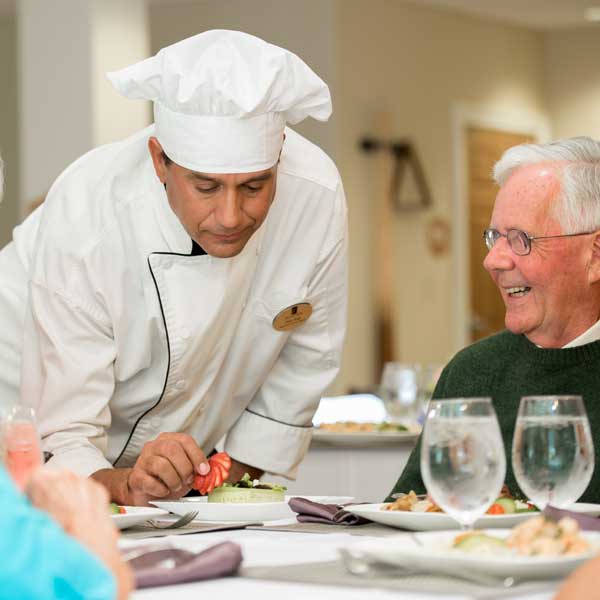 Assisted Living Dining Experience at Aravilla Sarasota