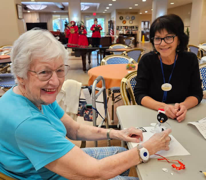 seniors having fun with arts and crafts fun outings for seniors