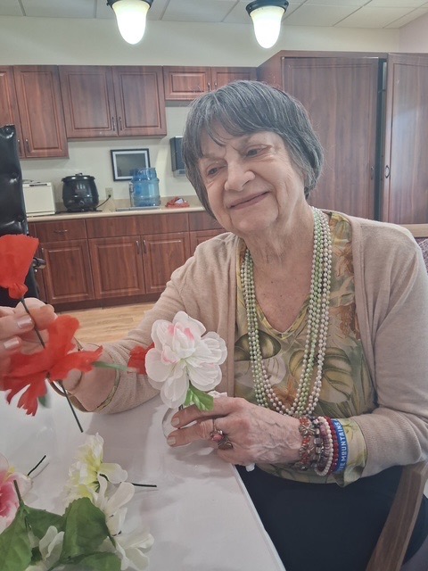 flower arranging – memory care fun activity flower arranging - fun activity for memory care residents