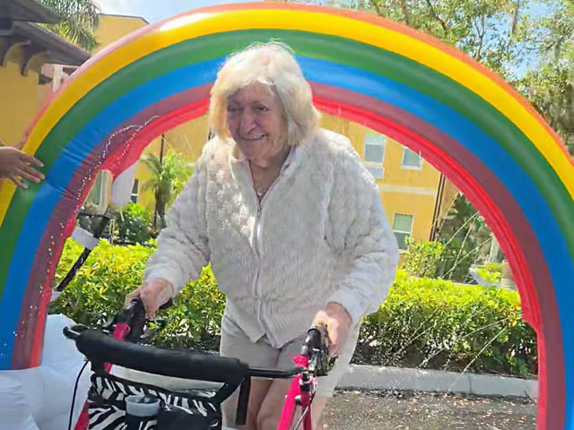 summer blog image - Aravilla Sarasota Memory Care